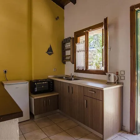 アパート Adamantia S3