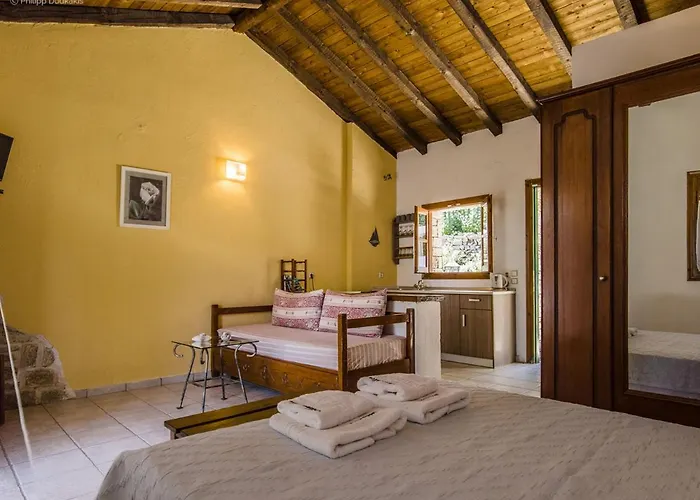 公寓 Adamantia S3 *